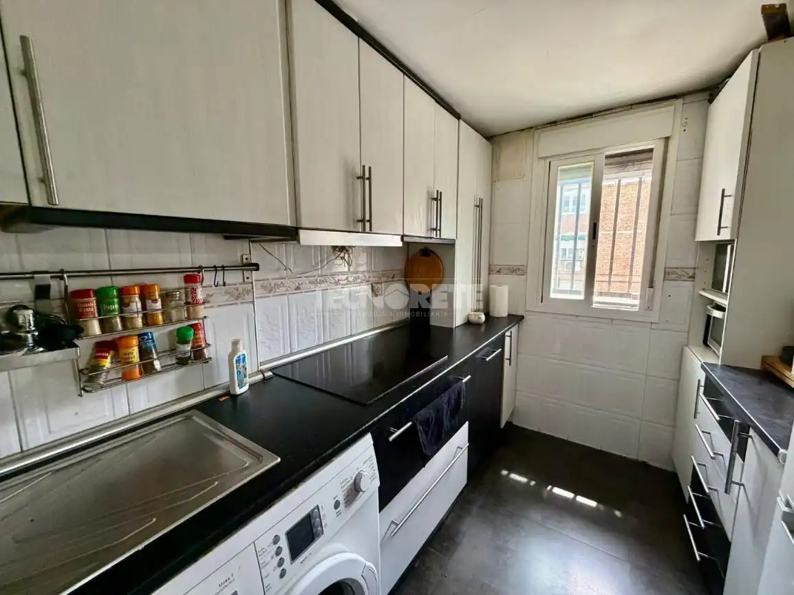 Cuina de Pis en venda en Madrid amb Aire condicionat i Calefacció