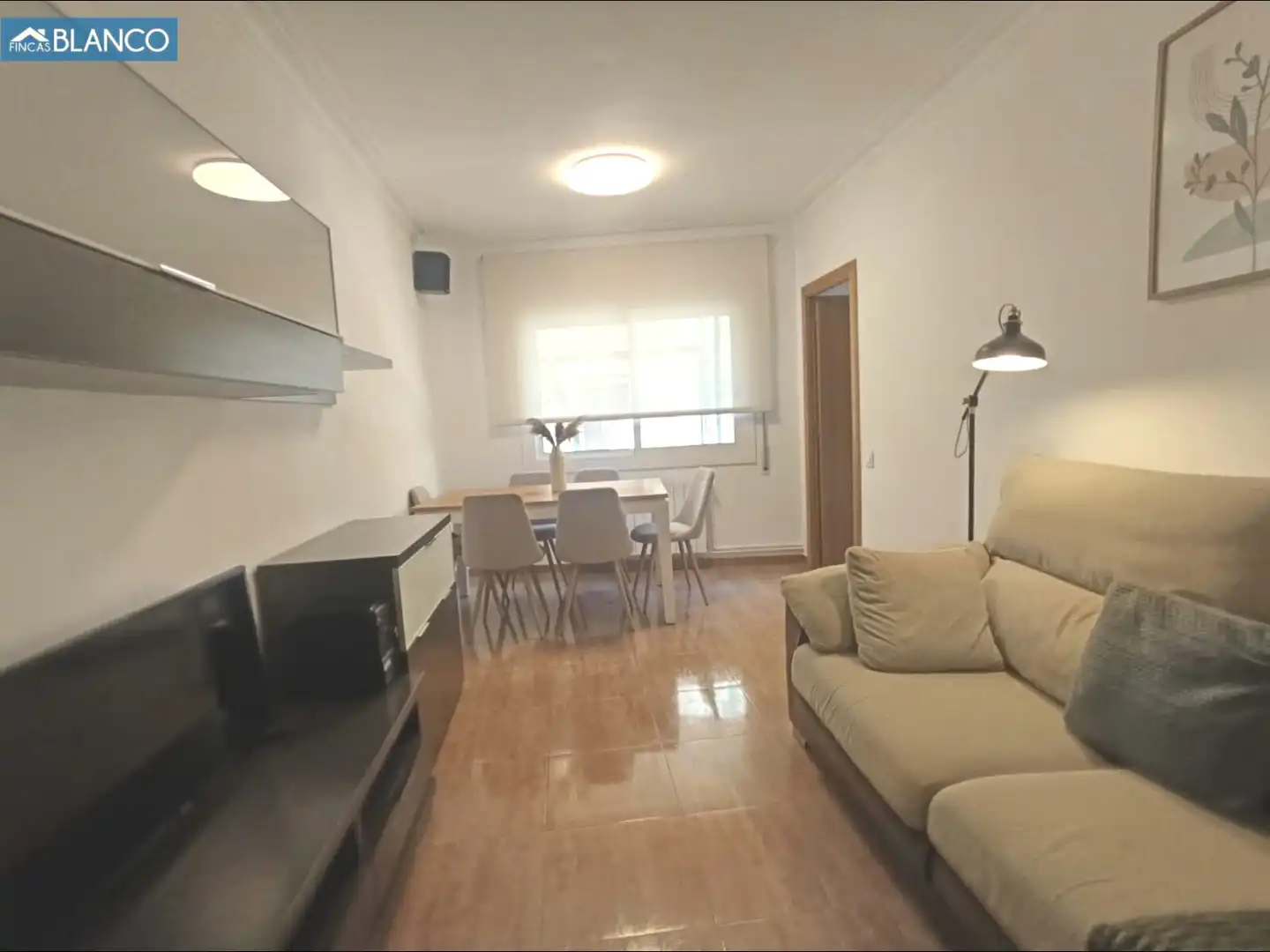 Sala de estar de Piso en venta en L'Hospitalet de Llobregat con Aire acondicionado, Calefacción y Jardín privado