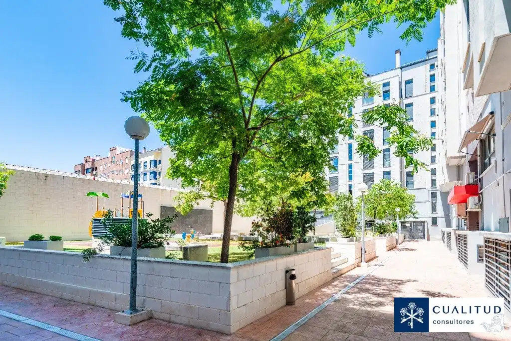 Außenansicht von Dachboden zum Verkauf in Vila-real mit Parkett, Terrasse und Abstellraum