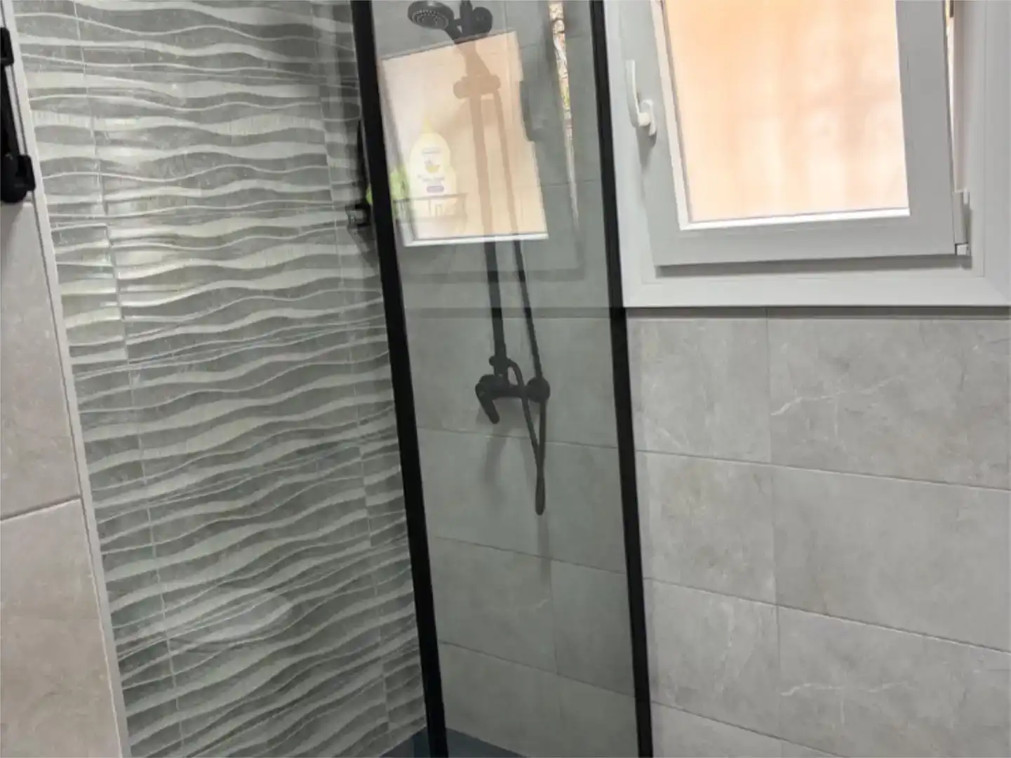 Baño de Finca rústica de alquiler en Cómpeta, Málaga