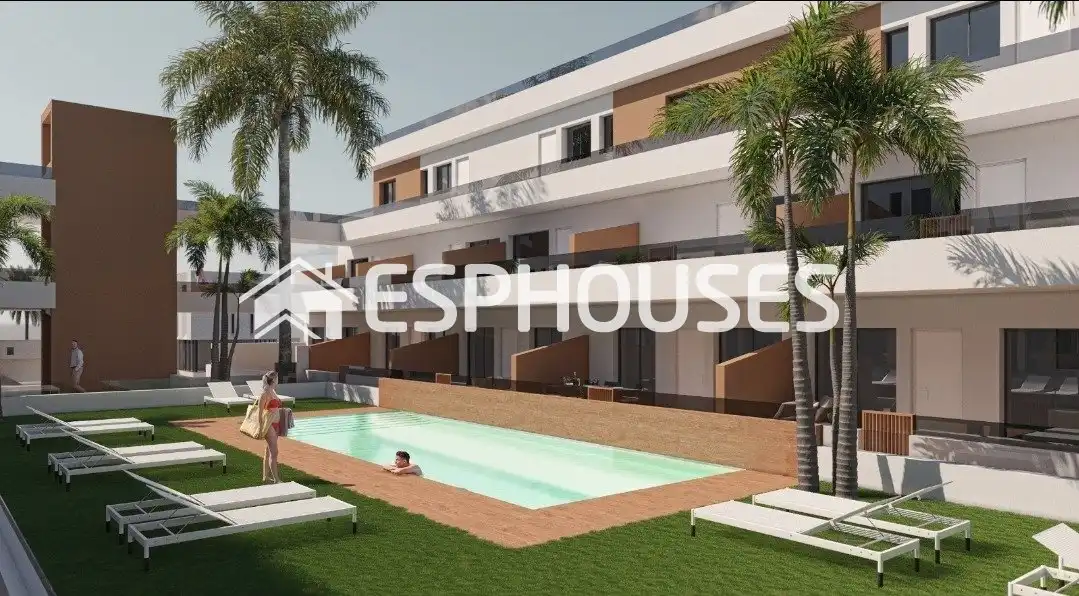 Vista exterior de Apartament en venda en Pilar de la Horadada ciudad