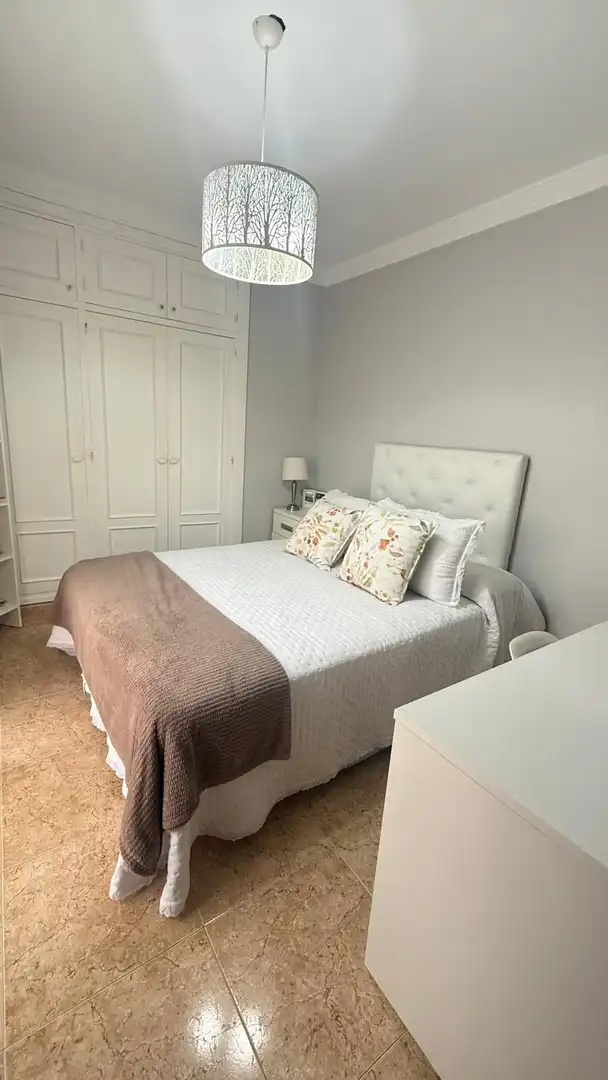 Schlafzimmer von Wohnung zum Verkauf in Adra mit Klimaanlage, Heizung und Abstellraum
