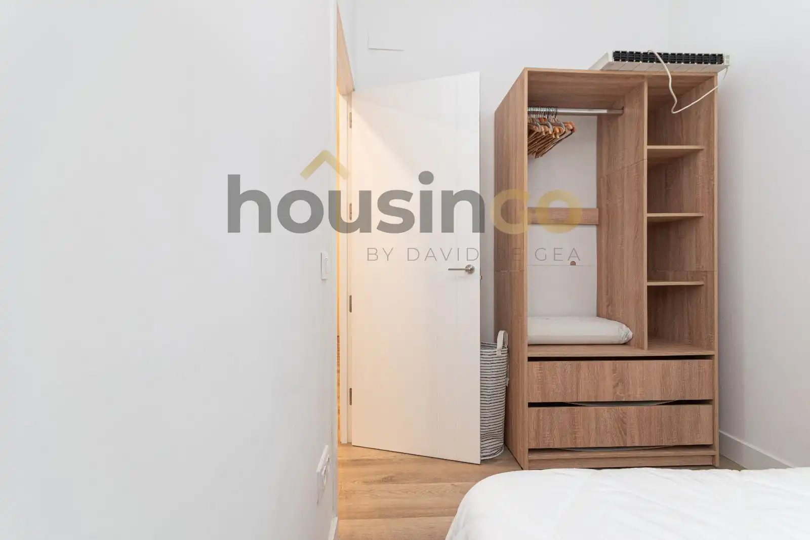 Bedroom of Flat for rent in Madrid  with Air Conditioner, Heating and Furnished
