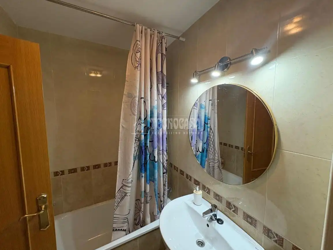 Baño de Piso en venta en Talavera de la Reina con Piscina comunitaria