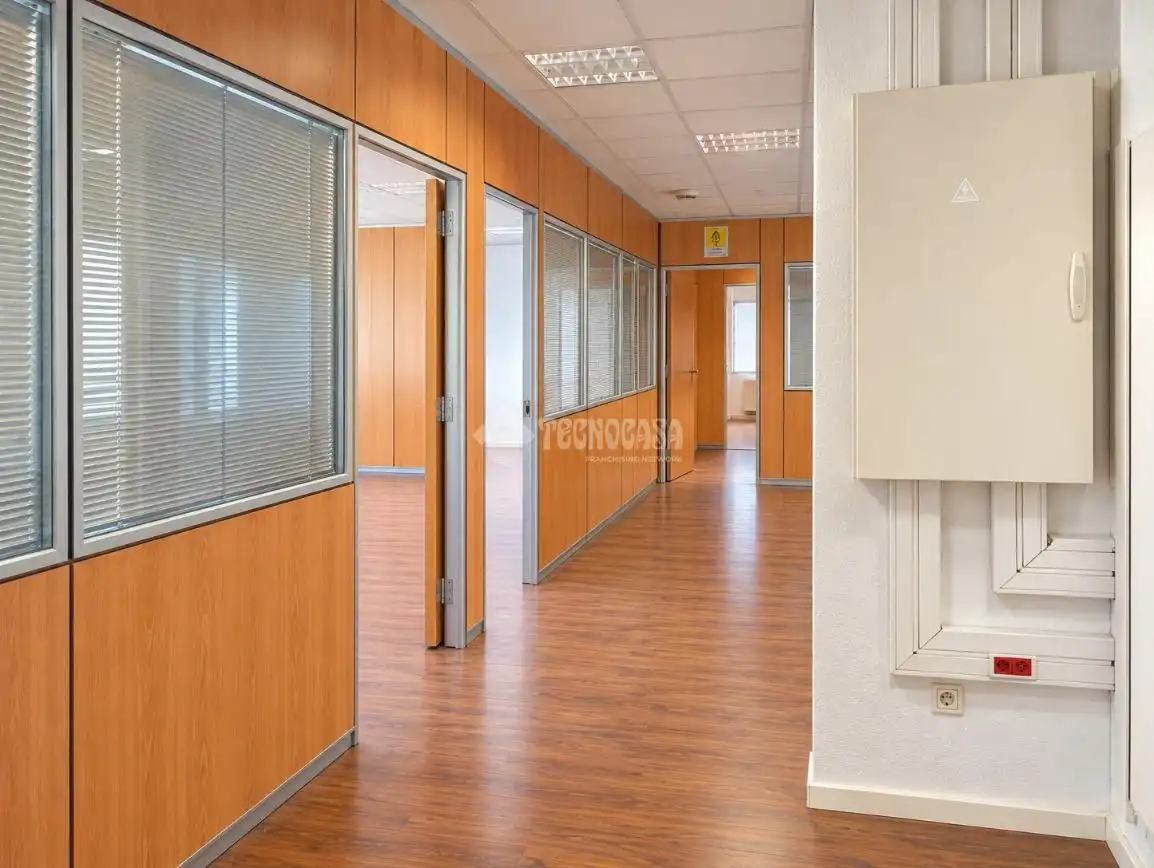 Local comercial en venda a San Blas, imagen 3