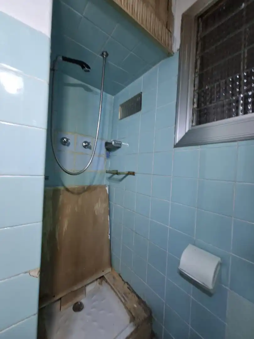Bathroom of Flat for sale in L'Hospitalet de Llobregat  with Heating, Oven and Balcony