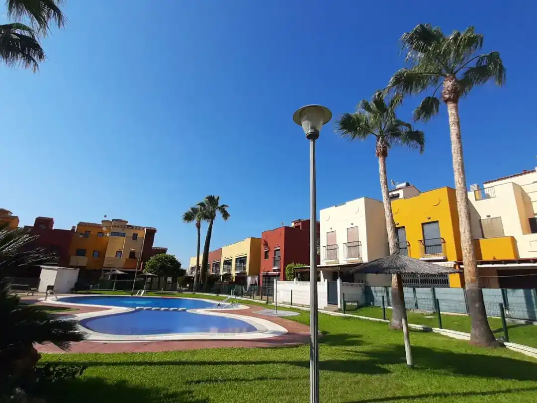 Vista exterior de Dúplex en venda en El Verger amb Aire condicionat i Piscina