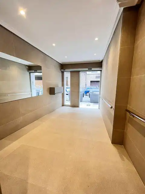 Piso de alquiler en Gijón  con Calefacción y Parquet
