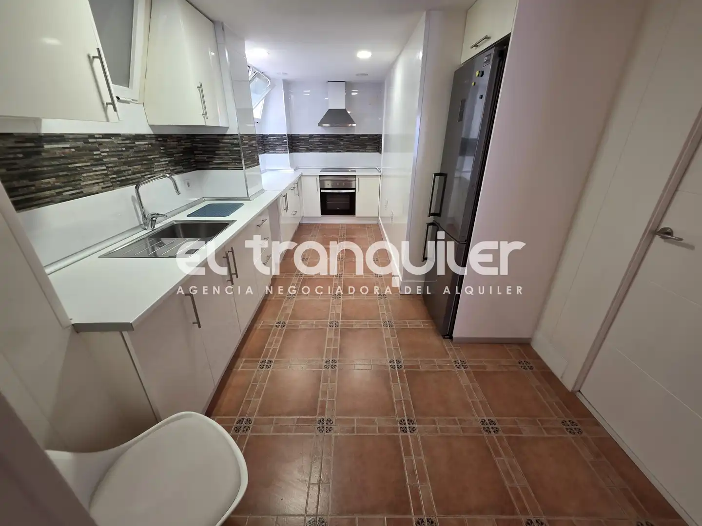 Cocina de Piso de alquiler en Madrid con Terraza, Amueblado y Lavadora