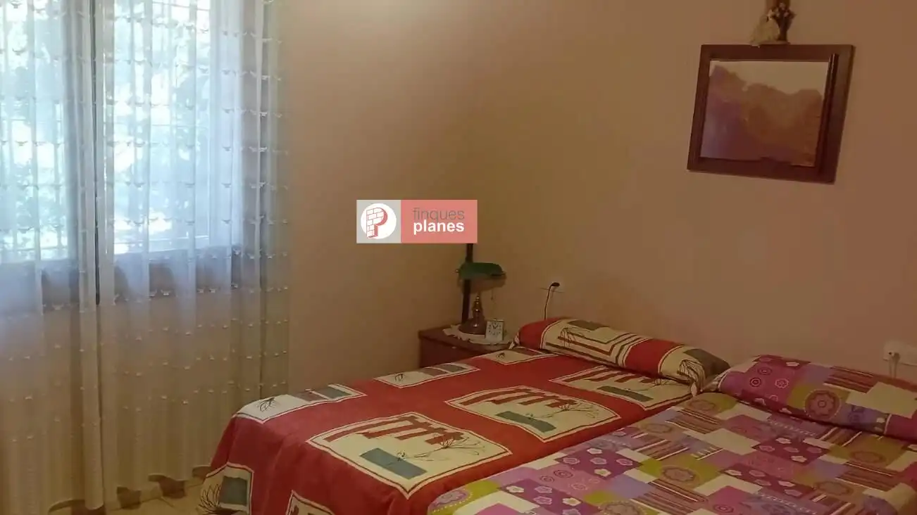 Dormitori de Finca rústica en venda en Lleida amb Calefacció, Jardí privat i Traster