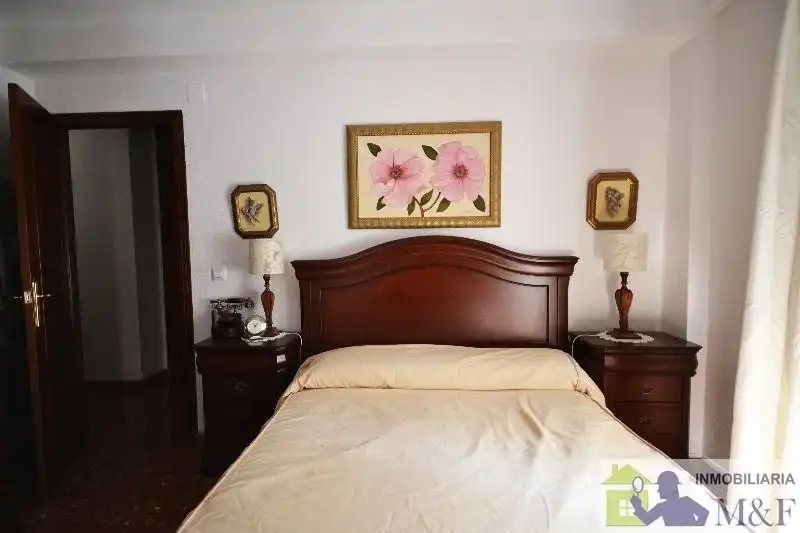 Habitación de Piso en venta en Palma del Río con Aire acondicionado, Trastero y Amueblado