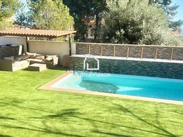 House with pool for sale in Alcanar