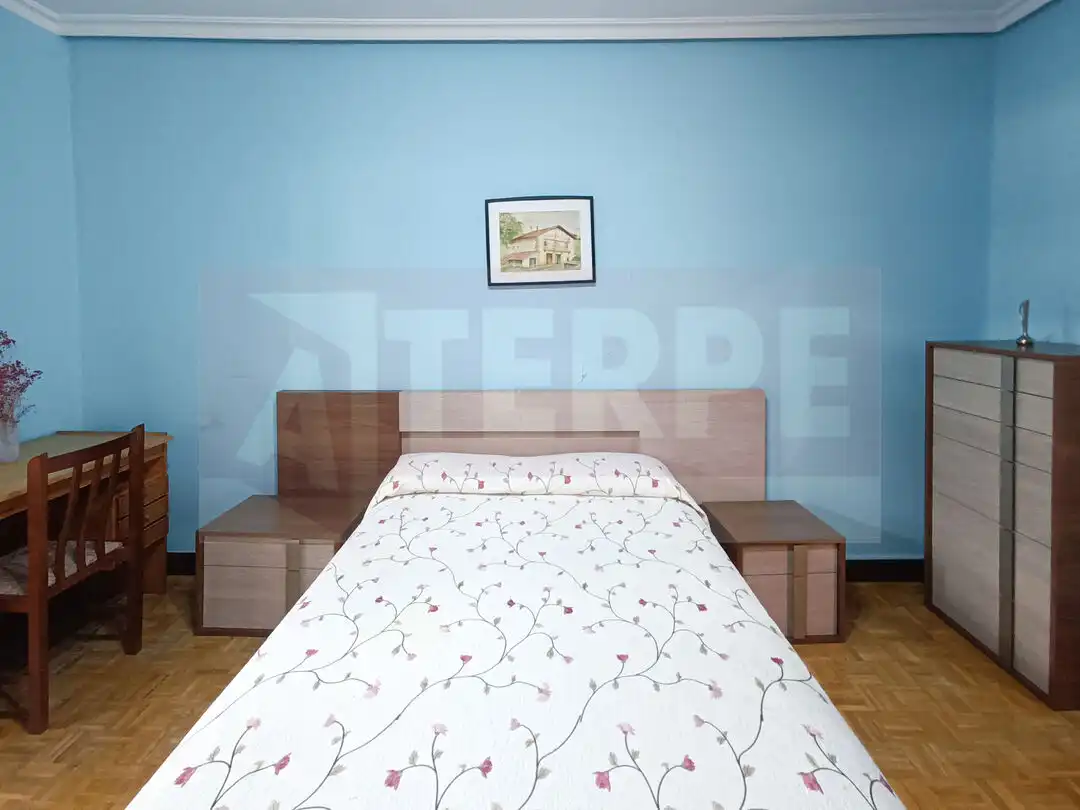 Flat for sale in Zumalakarregi Kalea, Pasaia