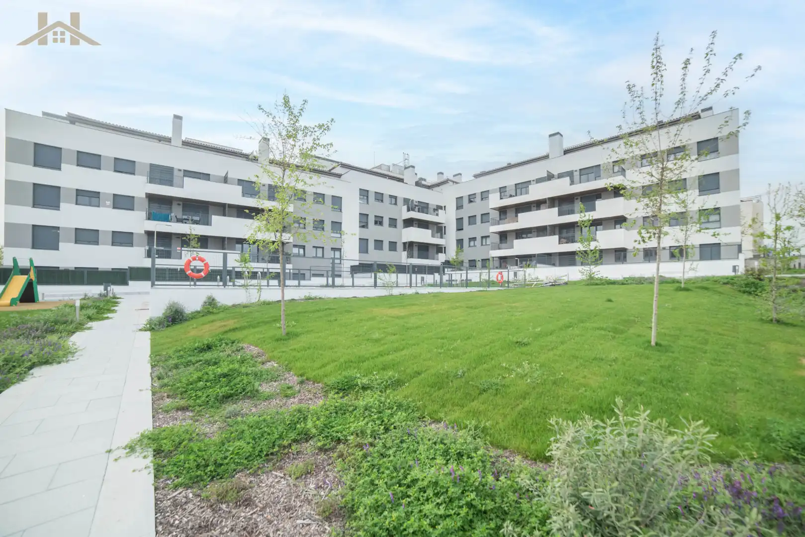 Vista exterior de Piso en venta en Navalcarnero con Calefacción, Terraza y Trastero