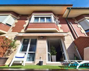 Exterior view of Single-family semi-detached for sale in Getxo   with Air Conditioner, Heating and Private garden