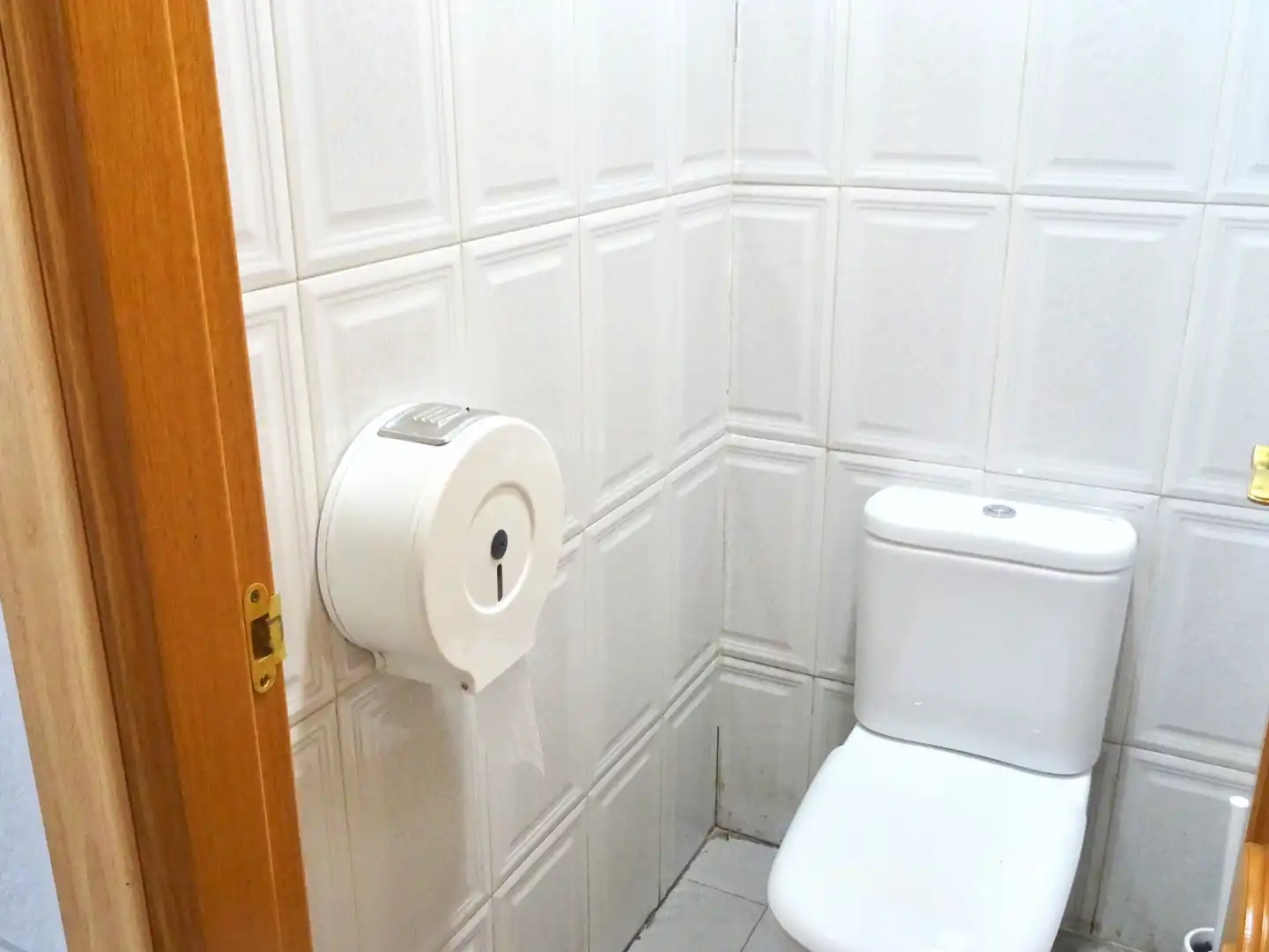 Bany de Local de lloguer en Tres Cantos