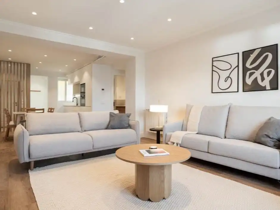 Piso con ascensor en venta en Carrer Caterina Albert 3