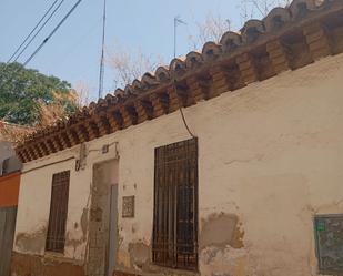 Vista exterior de Casa o xalet en venda en  Zaragoza Capital amb Jardí privat