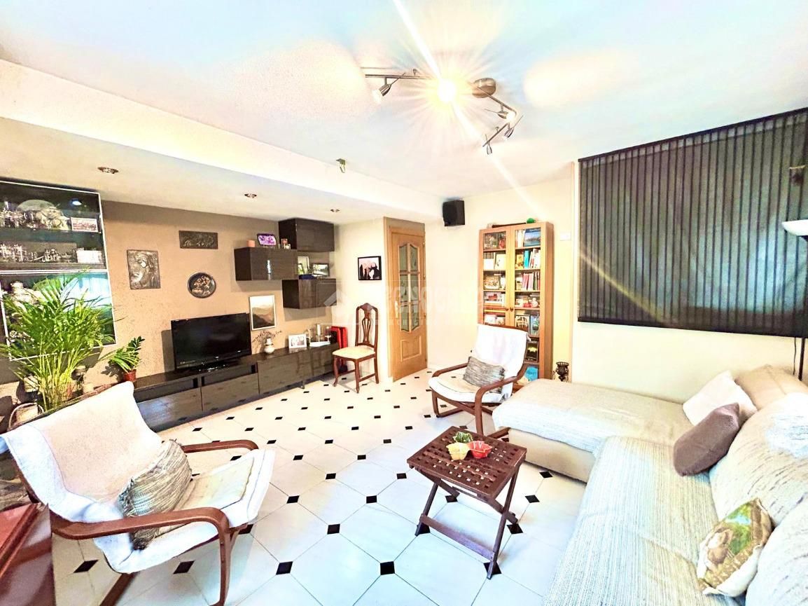 Living room of Single-family semi-detached for sale in Quijorna  with Heating and Storage room