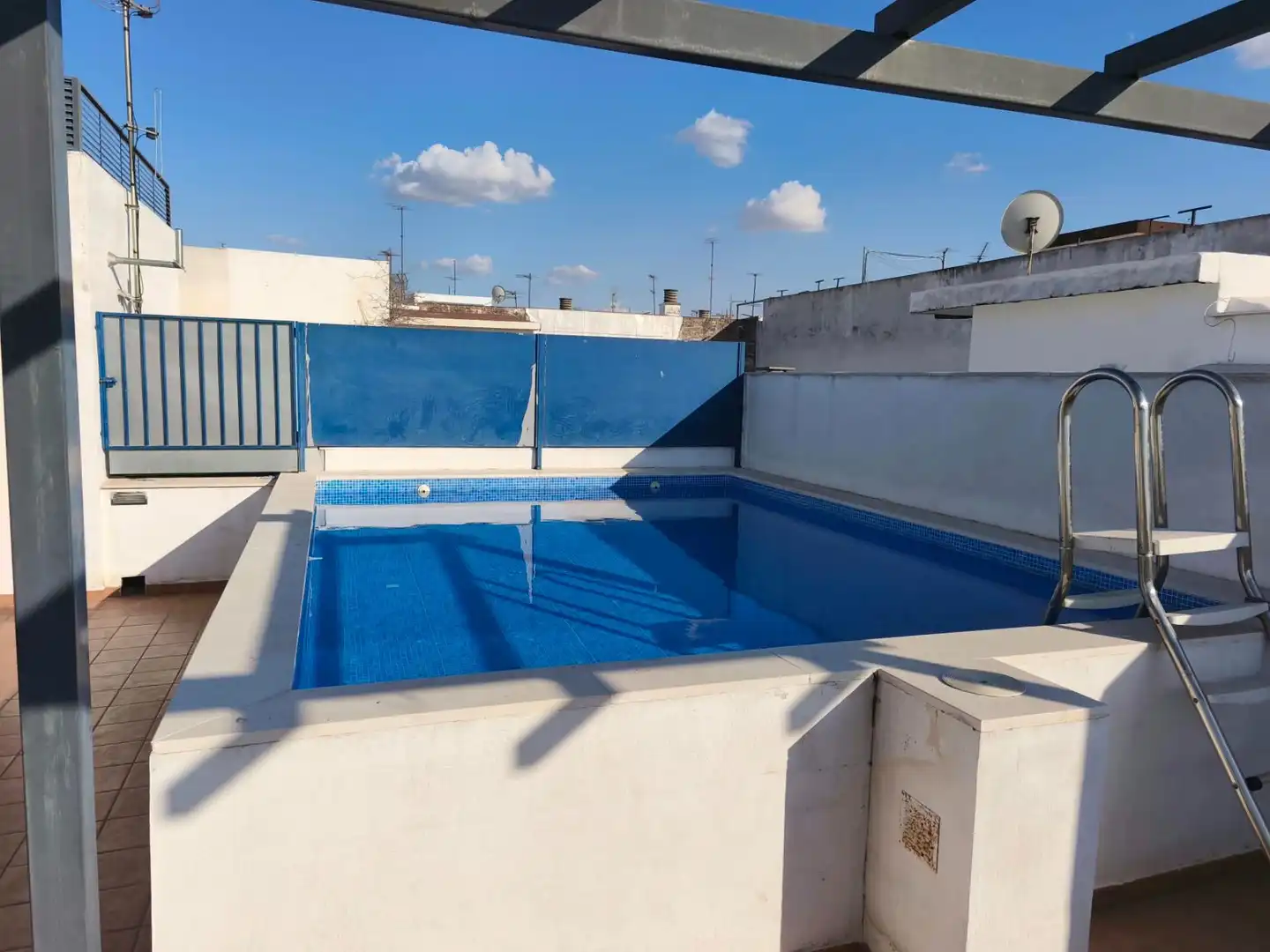 Piscina de Pis en venda en Córdoba amb Aire condicionat, Terrassa i Traster