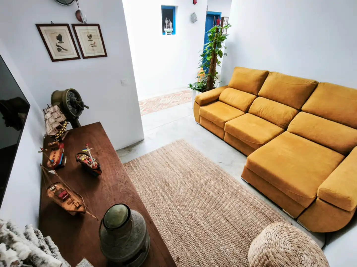 Living room of Detached homes for sale in Las Palmas de Gran Canaria  with Air Conditioner, Terrace and Furnished