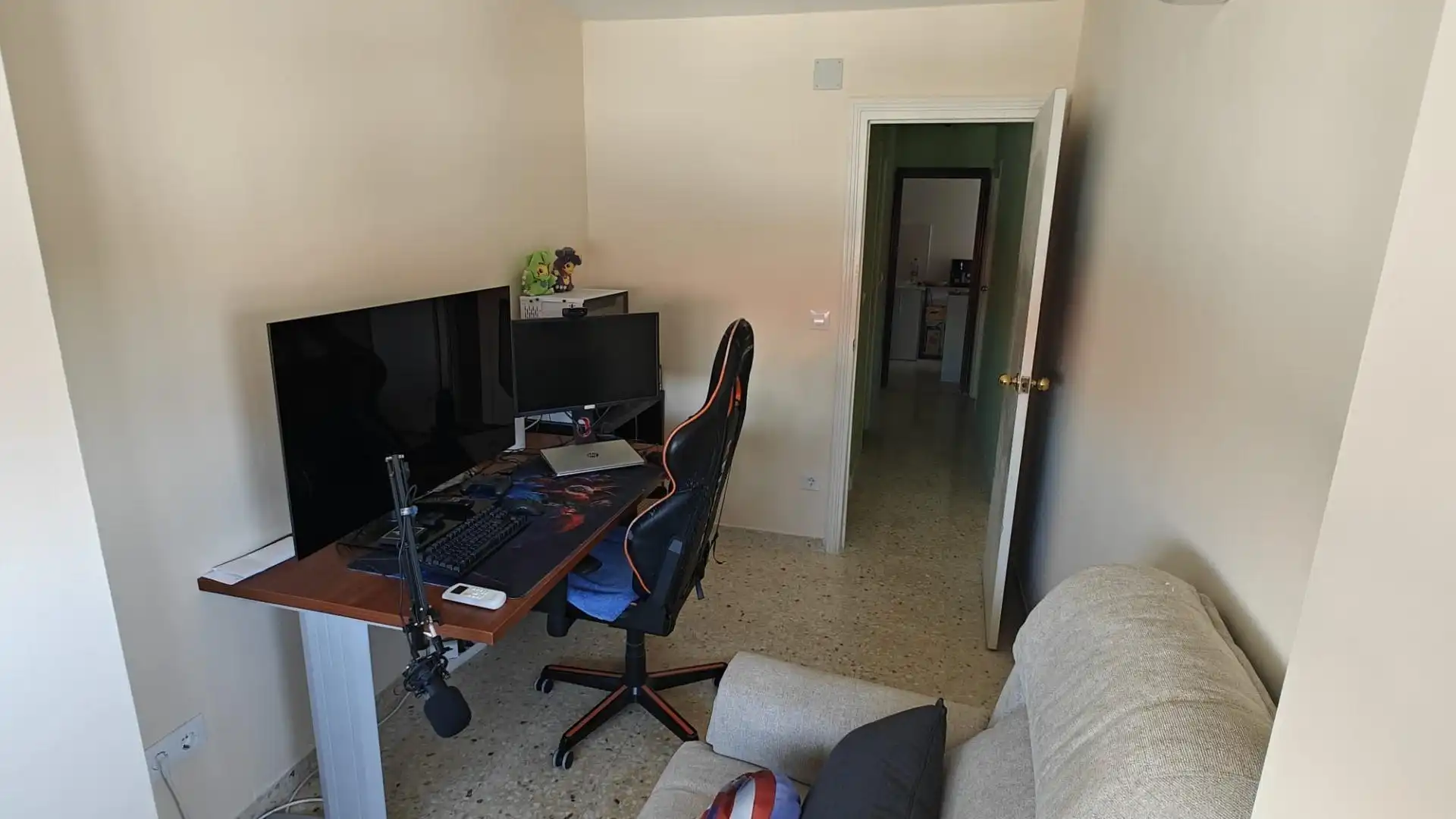 Sala d'estar de Pis en venda en Sevilla amb Aire condicionat