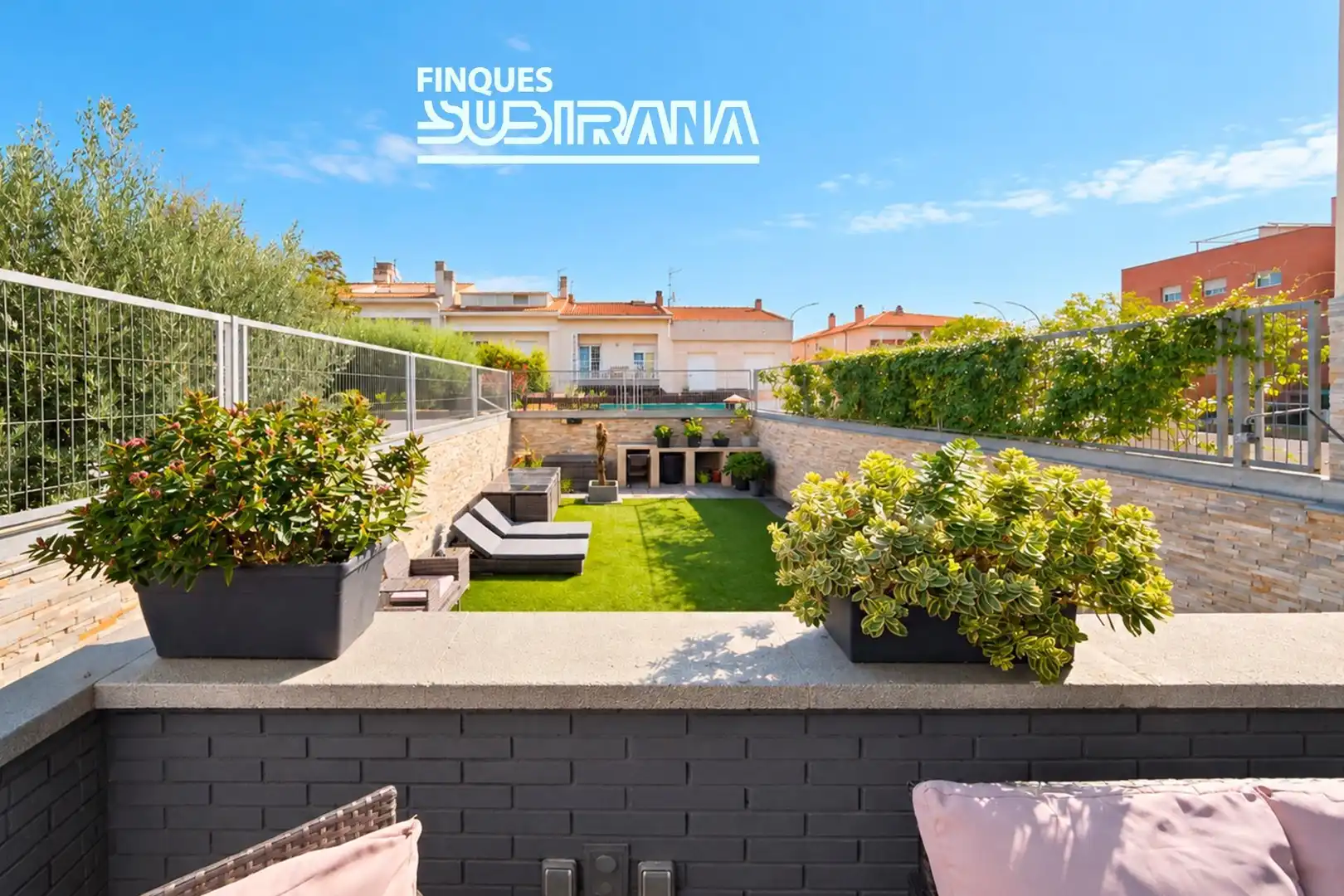 Casa a schiera con terrazza in vendita a Les Comes