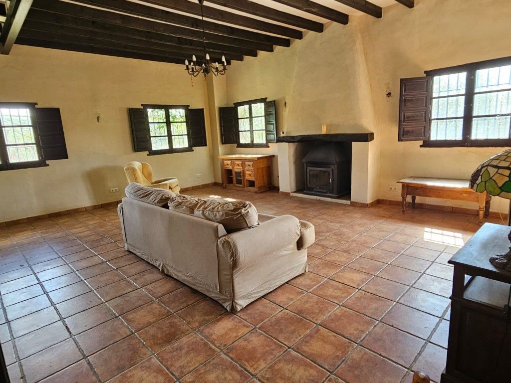 Finca rústica en venda a N/A, Riogordo