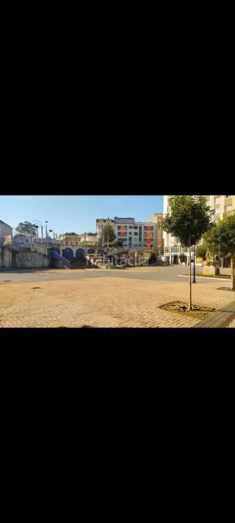 Individual to rent in Rúa Alexandre Bóveda 2