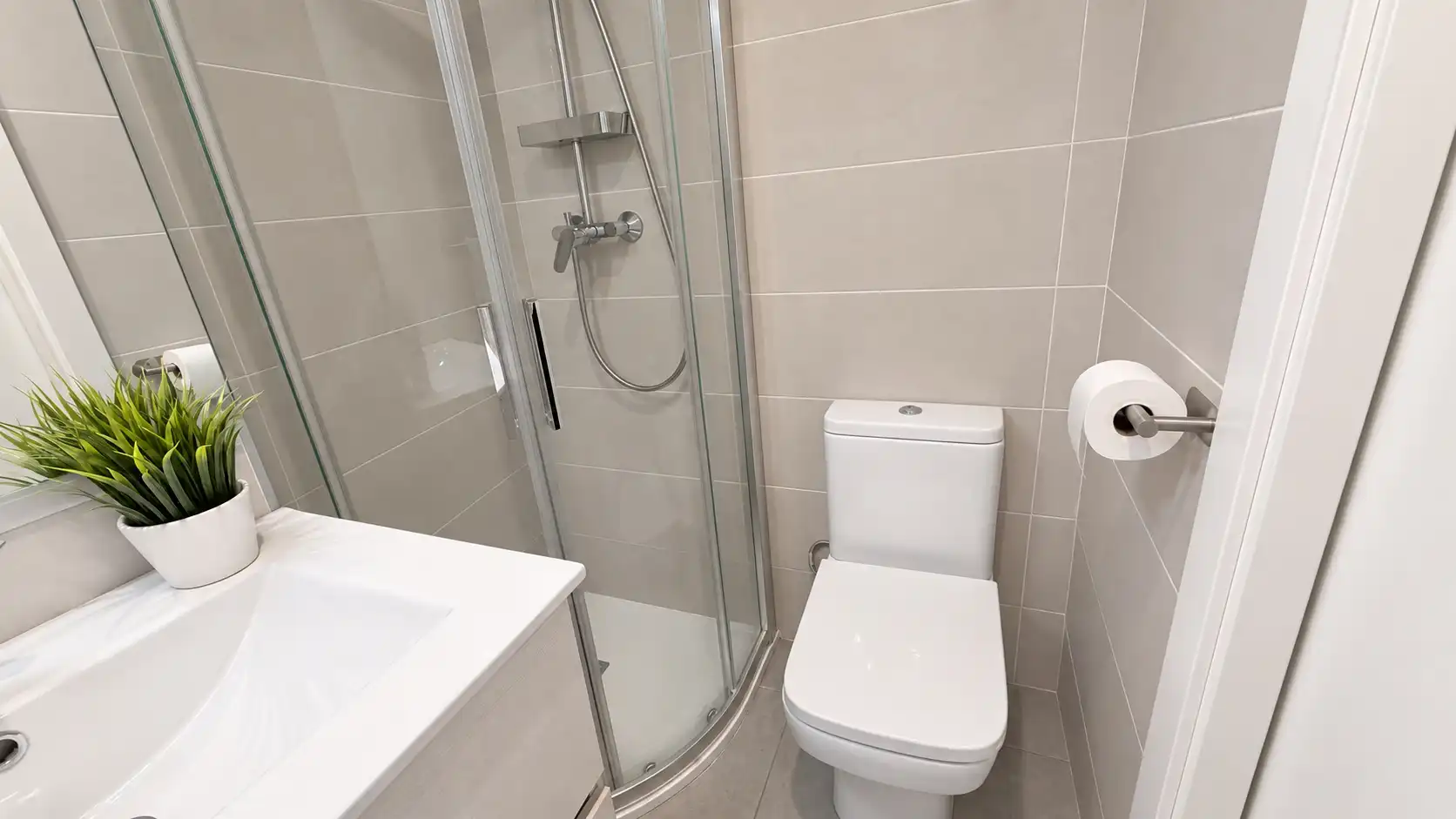 Baño de Ático en venta en Barcelona con Aire acondicionado, Terraza y Balcón