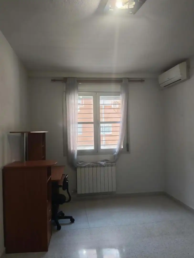 Bedroom of Flat for rent in Granada  with Air Conditioner, Heating and Terrace