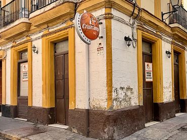 Baixos amb ascensor en venda a Calle Hércules