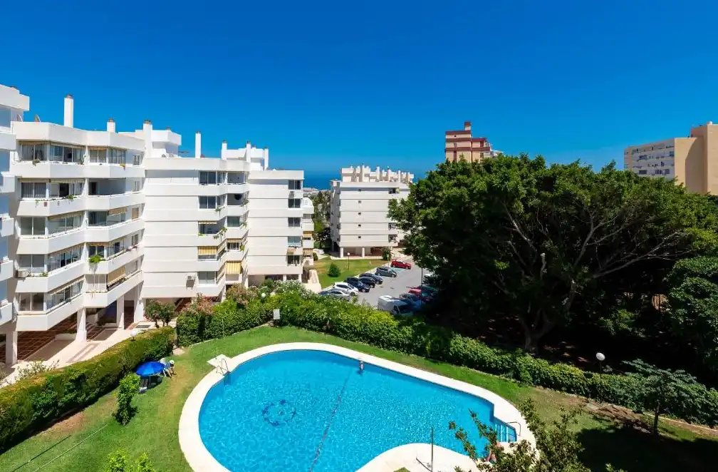 Exterior view of Flat for sale in Benalmádena  with Community pool