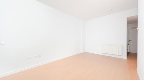 Foto 4 de Piso de alquiler en Granja San Ildefonso, 35, Ensanche de Vallecas - La Gavia, Madrid