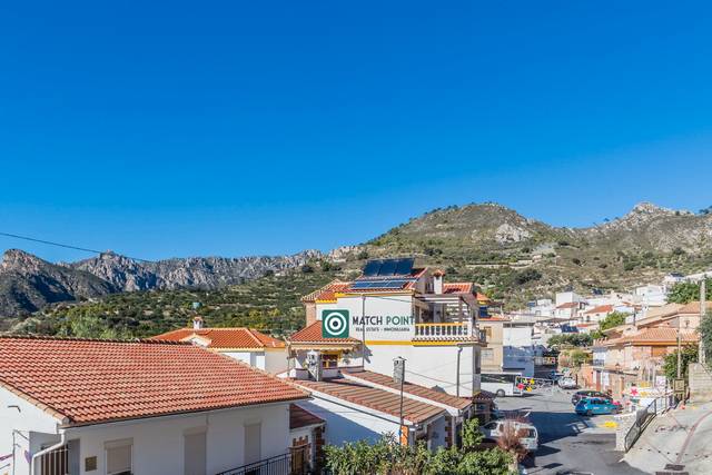 Piso en Alquiler en Paseo Granada en Lentegí