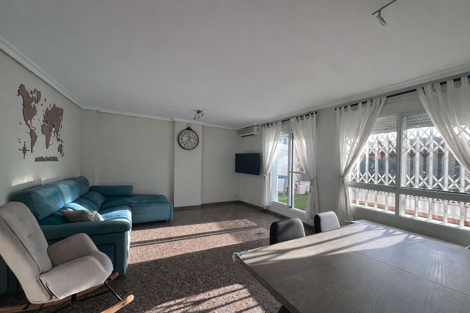 Living room of Attic for sale in Paterna  with Air Conditioner and Terrace