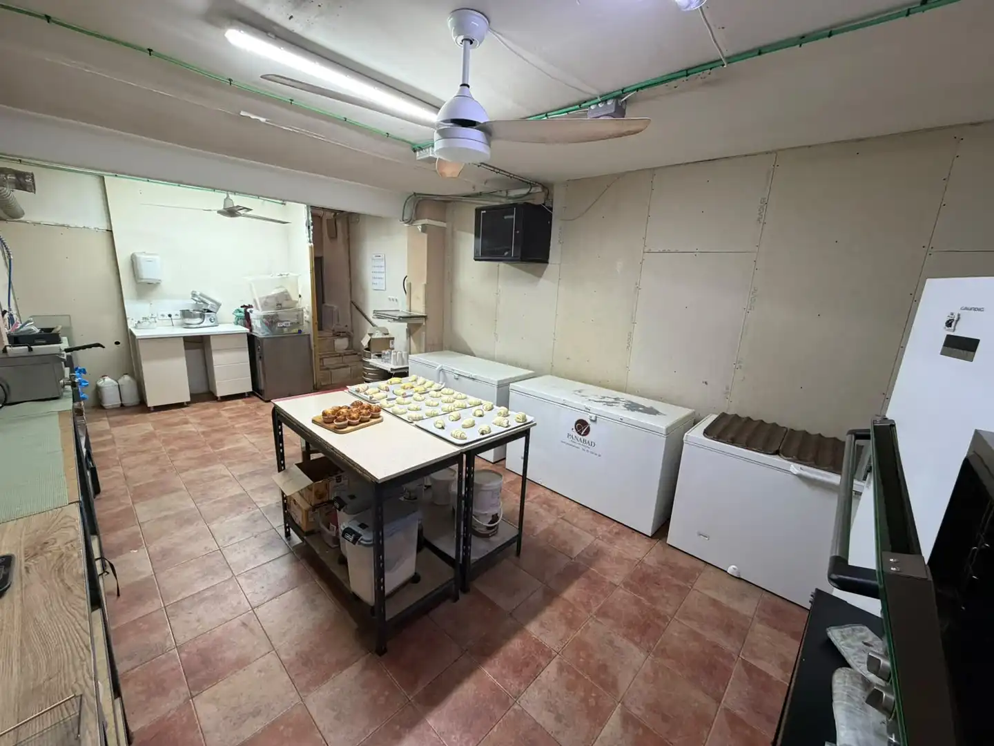 Local comercial en traspàs a Les Corts, imagen 20