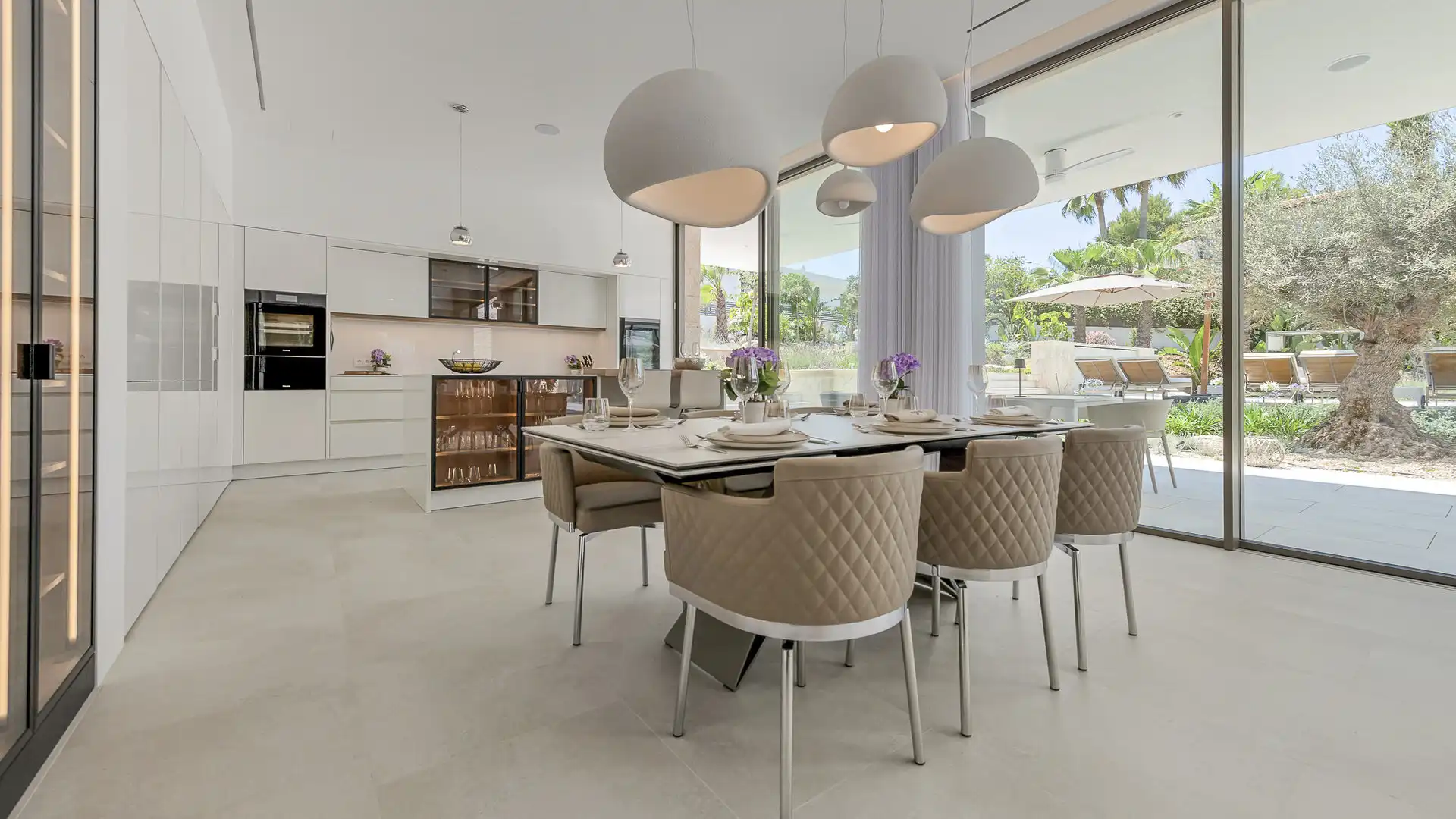 Dining room of Houses for sale in Calvià  with Air Conditioner, Heating and Parquet flooring