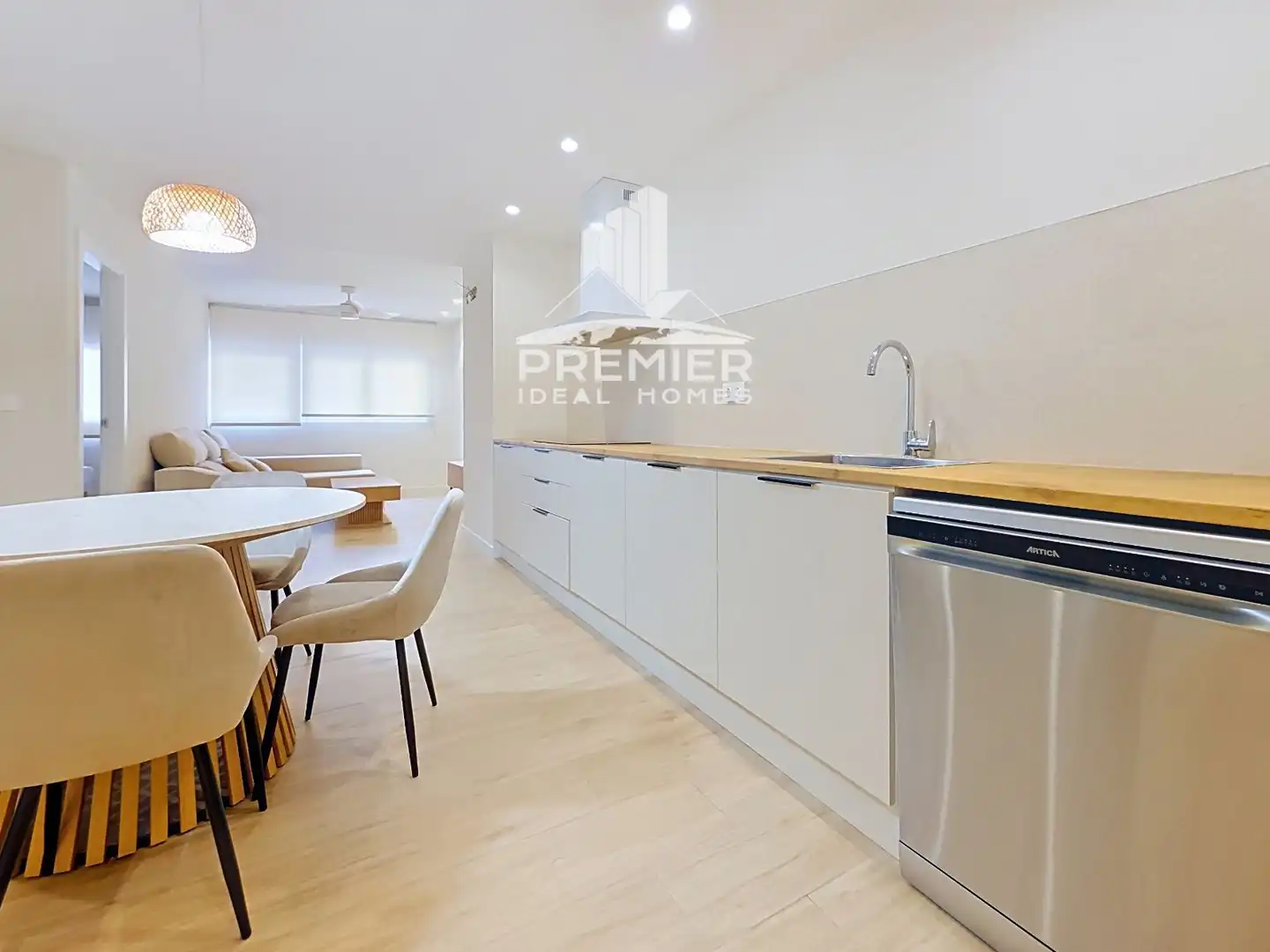 Appartement avec ascenseur à louer à Juan Carlos 1