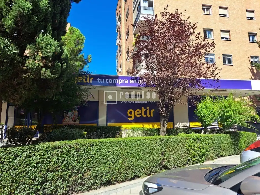 Außenansicht von Geschaftsraum zur Miete in Madrid mit Klimaanlage
