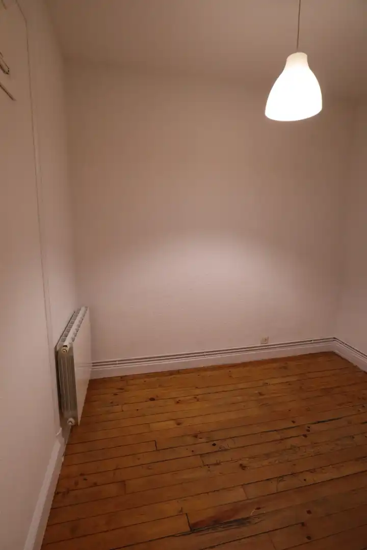 Habitación de Piso en venta en Bilbao  con Calefacción, Terraza y Balcón