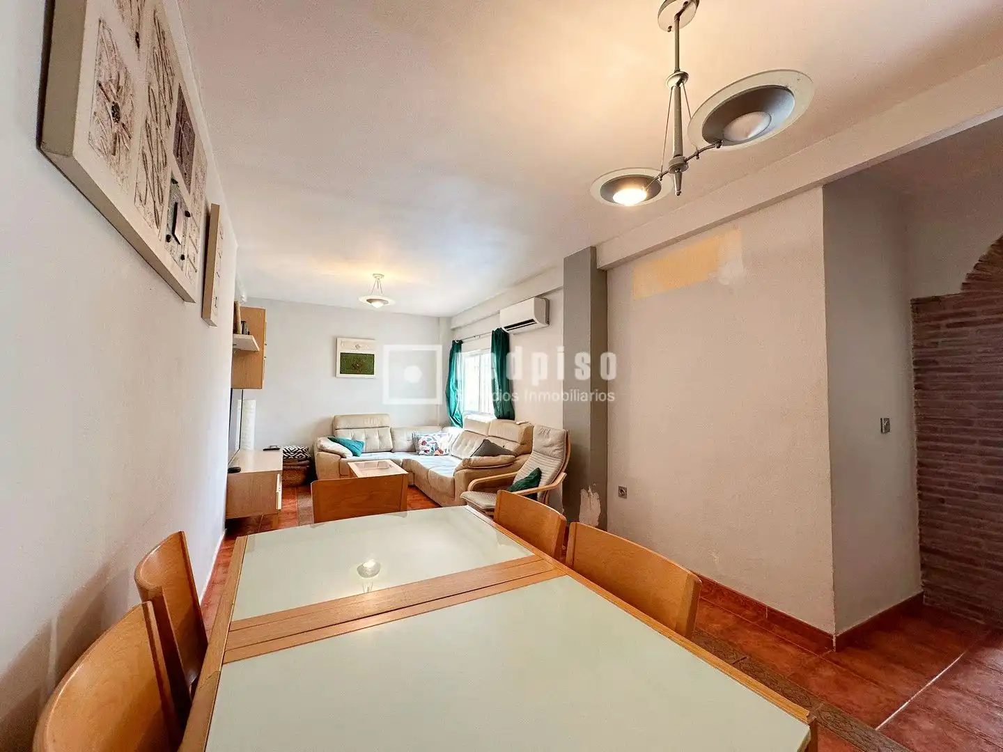 Sala d'estar de Casa o xalet en venda en Málaga amb Aire condicionat, Calefacció i Jardí privat