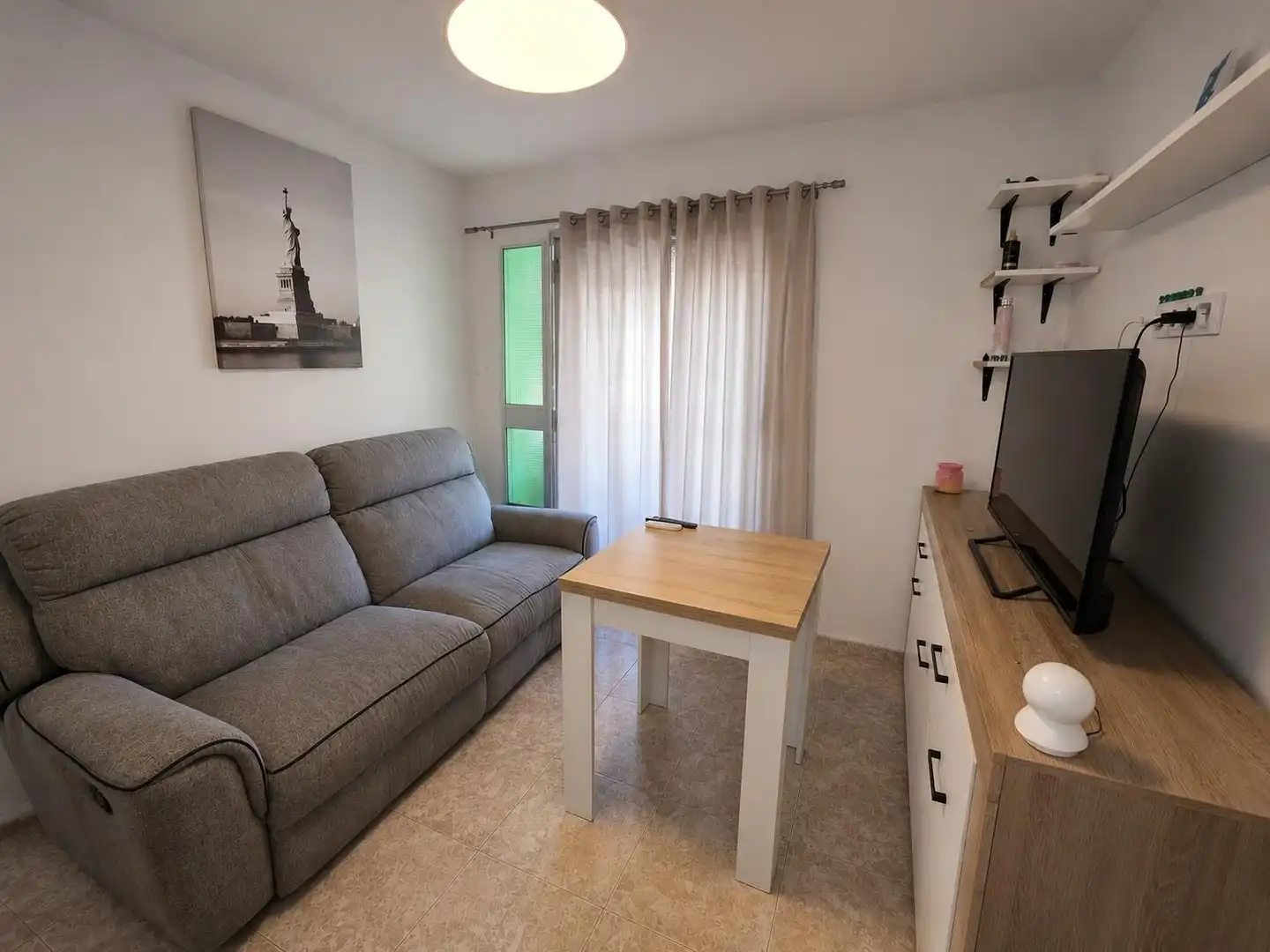 Sala d'estar de Pis en venda en Algeciras amb Terrassa