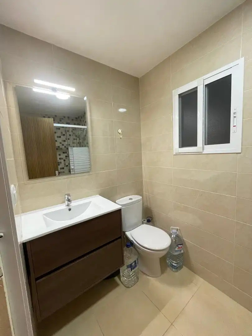 Badezimmer von Wohnung zum Verkauf in Alicante / Alacant mit Abstellraum