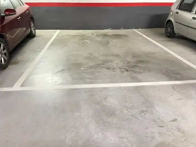 Parking de Apartamento en venta en Cistérniga con Calefacción, Trastero y Amueblado