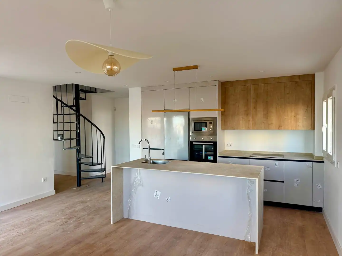 Kitchen of Duplexes for sale in Torremolinos  with Terrace, Storage room and Furnished