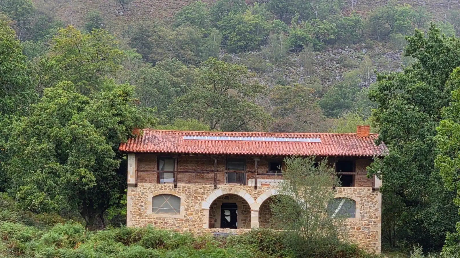 Detached house with garden for sale in Barrio Poblado Fresneda 25, imagen 60