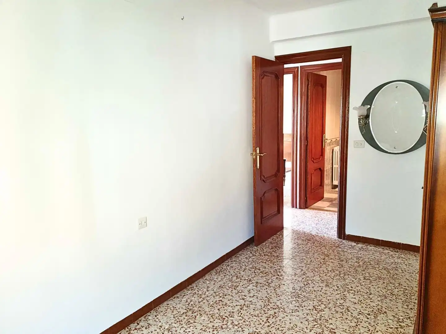 Wohnung zum Verkauf in Ibdes mit Heizung und Terrasse