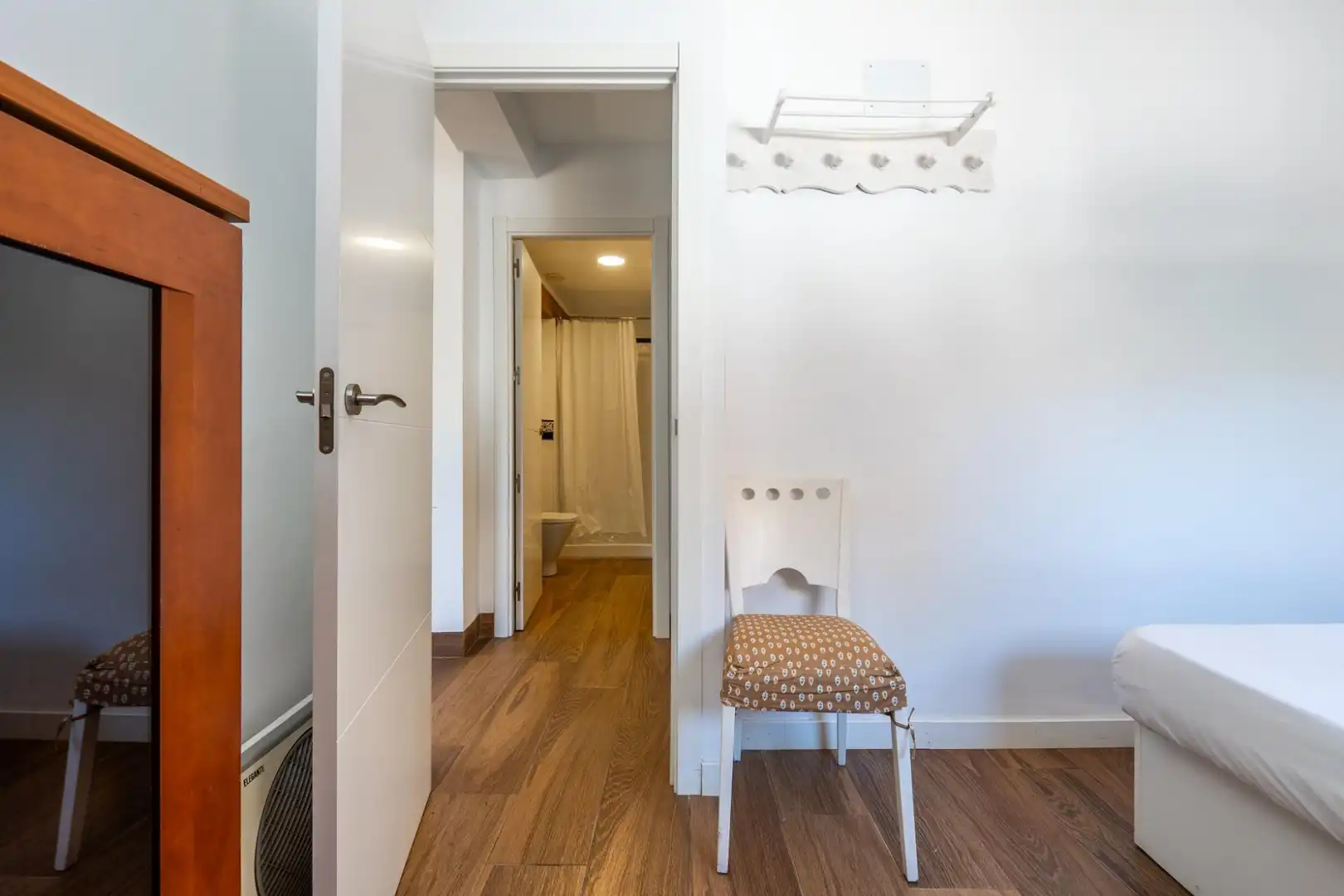 Houses for sale in Granada  with Air Conditioner, Terrace and Furnished
