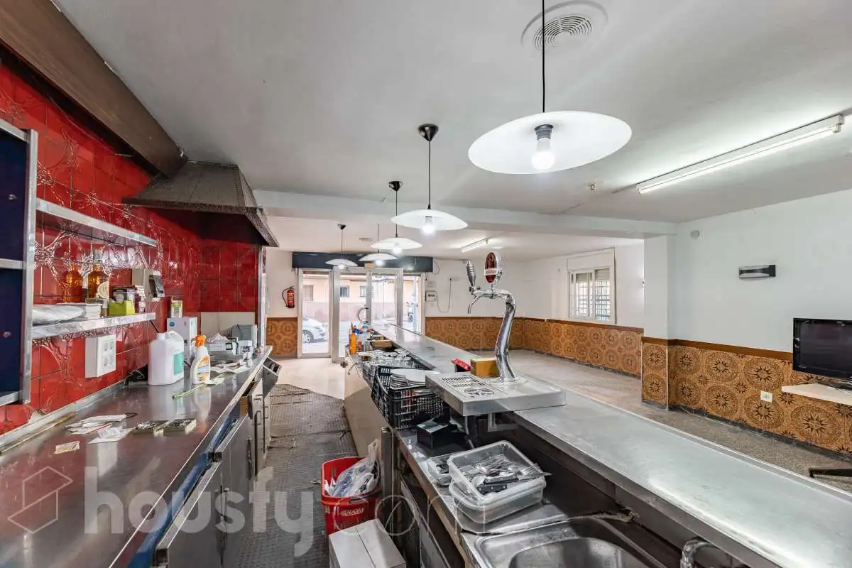 Local comercial en venda a Calle Frederic Mompou ., imagen 5
